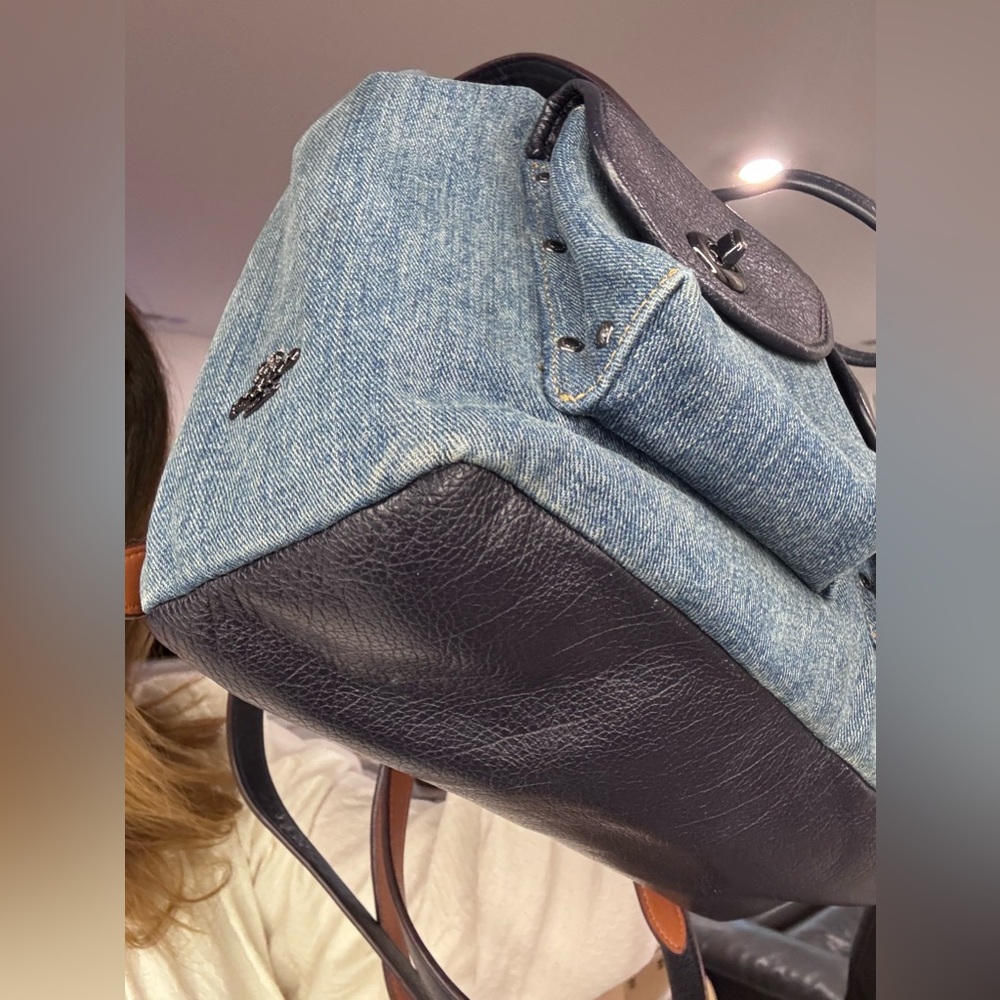 Coach Denim Turnlock backpack Gunmetal Rivets  Navy leather - Picture 14 of 17